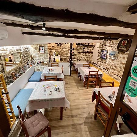 Restaurant & Guest House Semani Берат Экстерьер фото