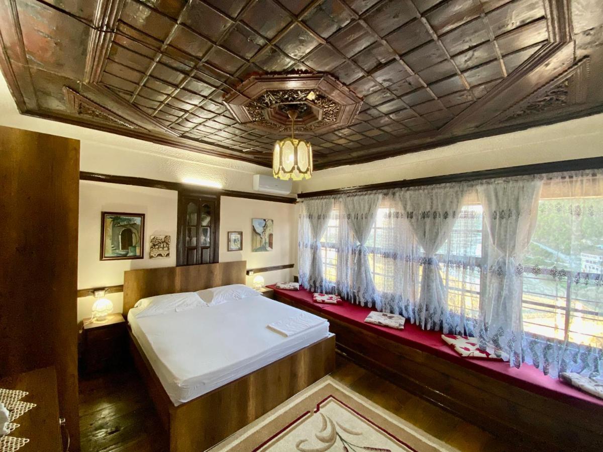 Restaurant & Guest House Semani Берат Экстерьер фото
