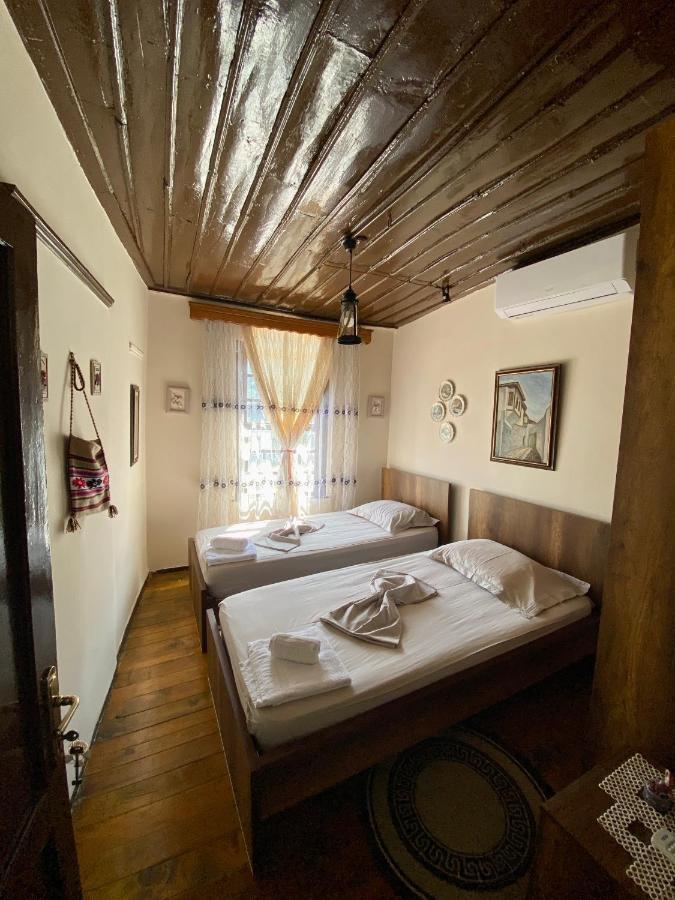 Restaurant & Guest House Semani Берат Экстерьер фото