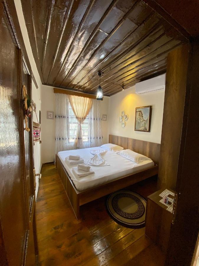 Restaurant & Guest House Semani Берат Экстерьер фото
